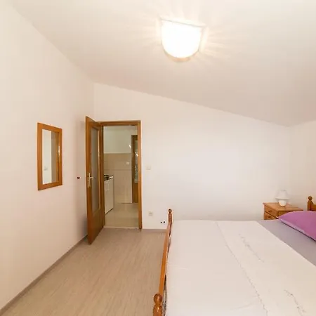 Guest house Nada *